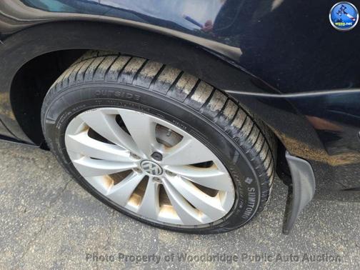 Deep Black Metallic 2010 Volkswagen CC Sport