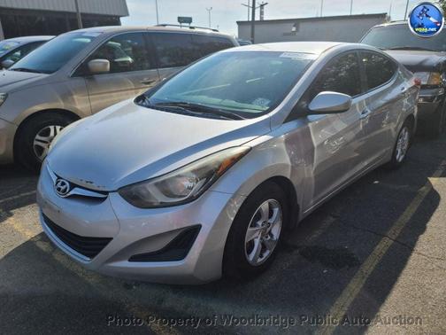 2015 Hyundai ELANTRA SE