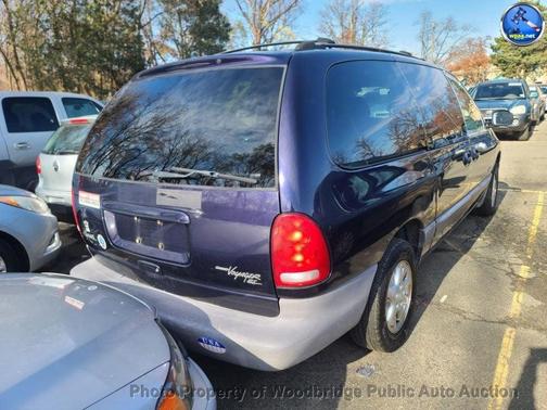 1999 Plymouth Grand Voyager SE