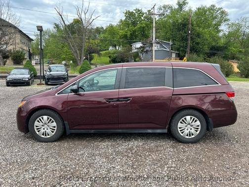 Maroon 2015 Honda Odyssey LX