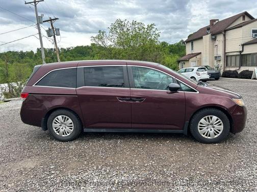 Maroon 2015 Honda Odyssey LX