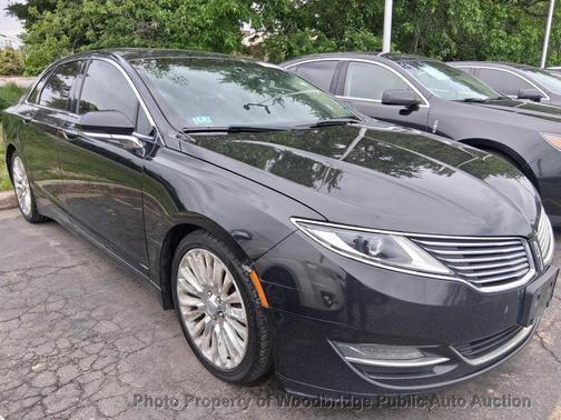 Tuxedo Black Metallic 2015 Lincoln MKZ Base