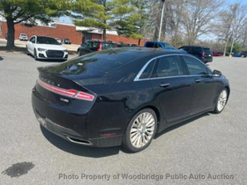 Tuxedo Black Metallic 2015 Lincoln MKZ Base
