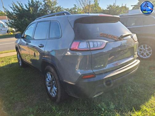 Sting-Gray Clearcoat 2022 Jeep Cherokee Latitude Lux