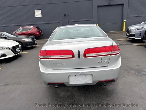 2010 Lincoln MKZ Base