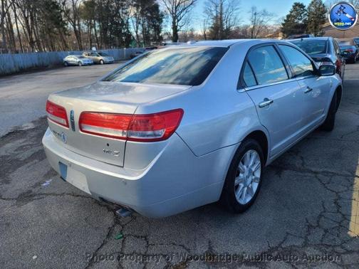2010 Lincoln MKZ Base