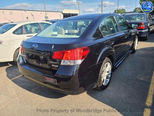 2013 Subaru Legacy Premium