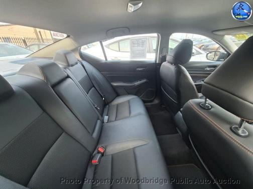 2020 Nissan Altima SR FWD