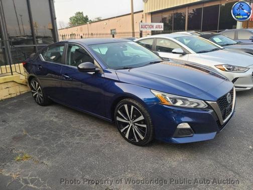 2020 Nissan Altima SR FWD