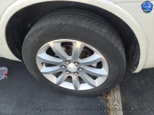 White 2017 Buick Enclave Premium