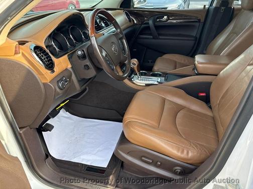 White 2017 Buick Enclave Premium