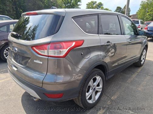 Sterling Gray Metallic 2014 Ford Escape SE