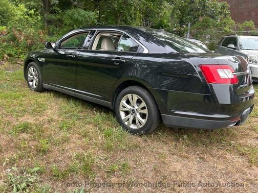 2011 Ford Taurus SEL