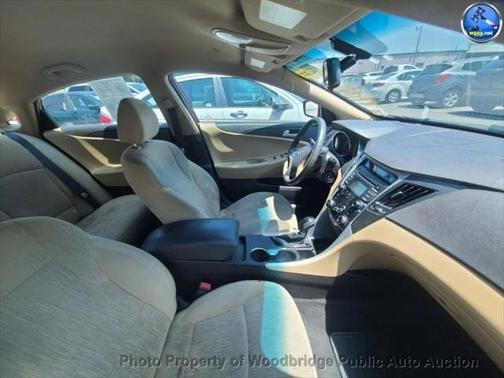 2012 Hyundai SONATA GLS