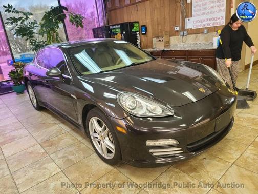 2010 Porsche Panamera 4S