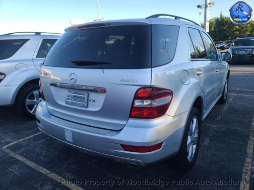 Silver 2009 Mercedes-Benz M-Class 4MATIC