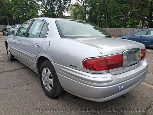 Sterling Silver Metallic 2000 Buick LeSabre Custom