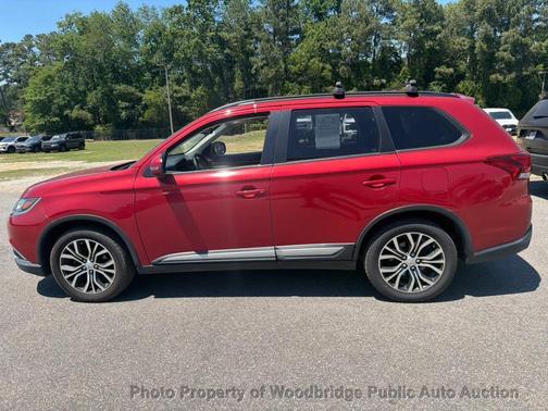 Rally Red Metallic 2016 Mitsubishi Outlander SEL