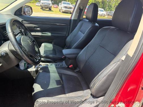 Rally Red Metallic 2016 Mitsubishi Outlander SEL