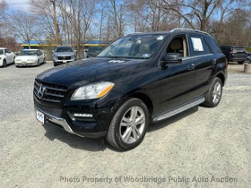 Black 2013 Mercedes-Benz M-Class 4MATIC