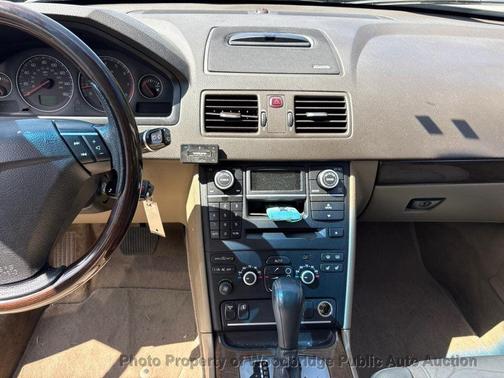 2010 Volvo XC90 3.2