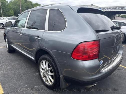 2004 Porsche Cayenne V6