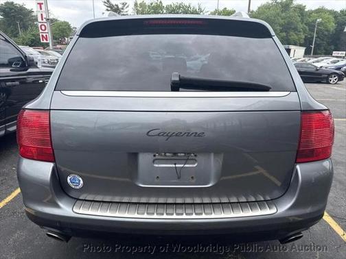 2004 Porsche Cayenne V6