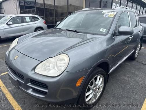 2004 Porsche Cayenne V6