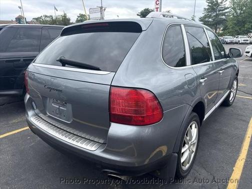 2004 Porsche Cayenne V6