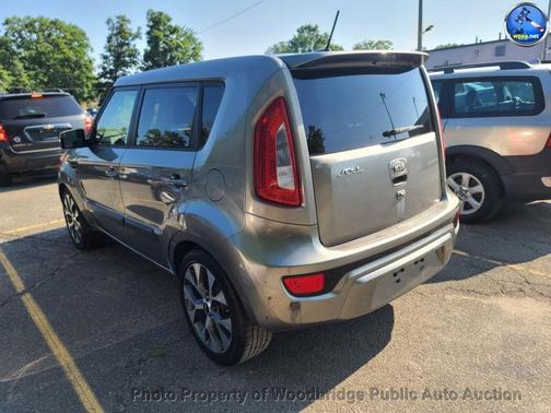 Bright Silver Metallic 2013 Kia Soul !