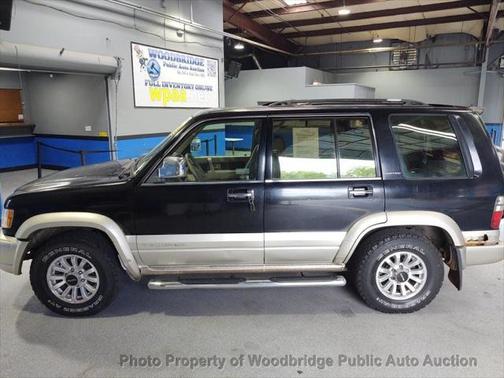 2002 Isuzu Trooper