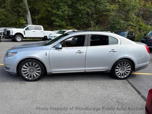 2013 Lincoln MKS Base