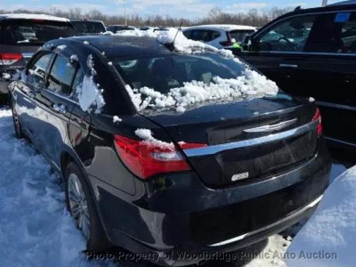 2011 Chrysler 200 Limited