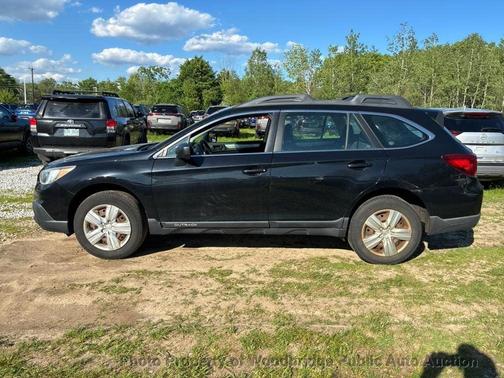 Crystal Black Silica 2015 Subaru Outback 2.5i