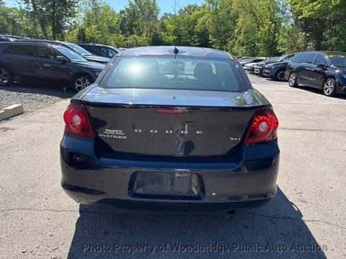 Black Clearcoat 2013 Dodge Avenger SXT