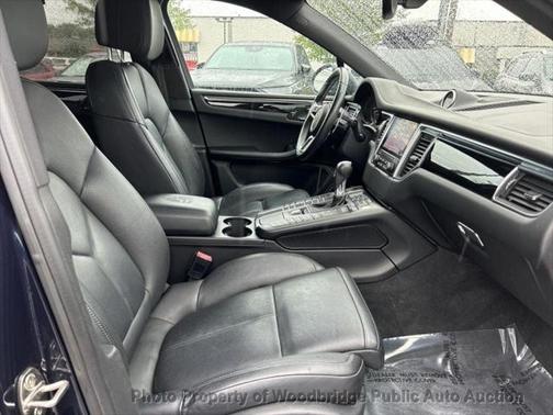 2017 Porsche Macan Base