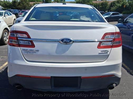 White Platinum Metallic Tri-Coat 2015 Ford Taurus SEL