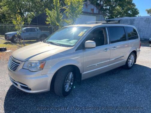 2014 Chrysler Town & Country Touring-L
