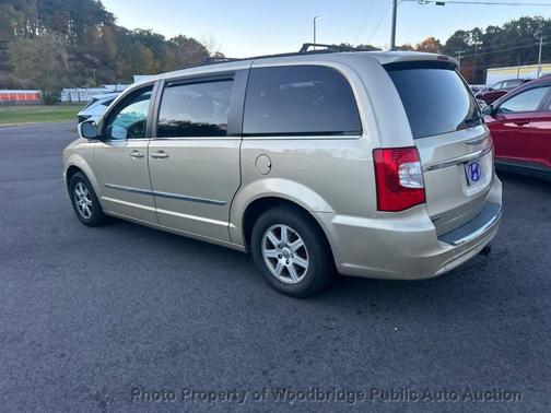 2011 Chrysler Town & Country Touring