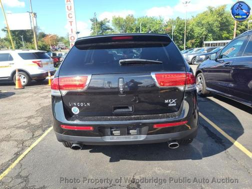 2014 Lincoln MKX Base