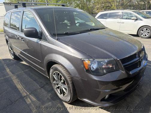 Granite Pearlcoat 2017 Dodge Grand Caravan GT