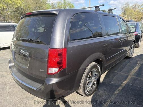 Granite Pearlcoat 2017 Dodge Grand Caravan GT