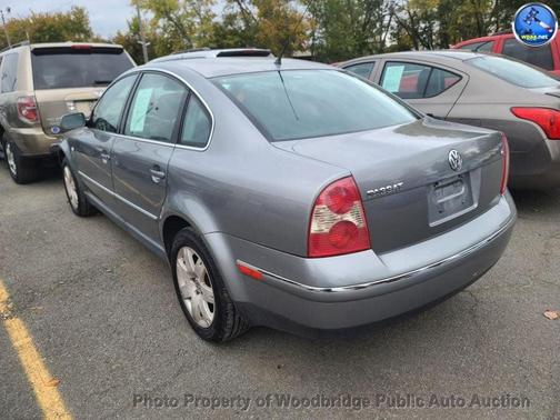 2003 Volkswagen Passat GLX V6