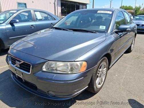 Titanium Gray Metallic 2009 Volvo S60 2.5T