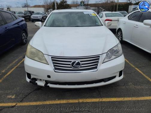 White 2011 Lexus ES 350 Base