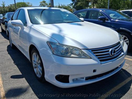 White 2011 Lexus ES 350 Base