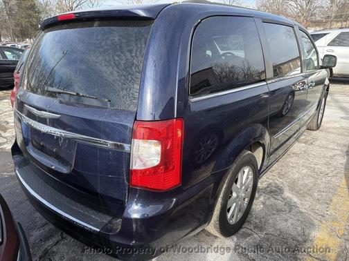 2015 Chrysler Town & Country Touring