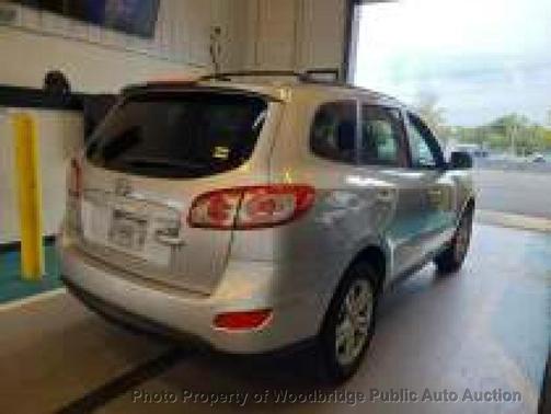 2012 Hyundai SANTA FE SE