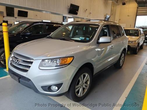 2012 Hyundai SANTA FE SE