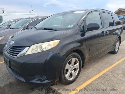 Black 2011 Toyota Sienna LE